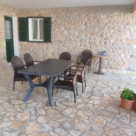 Apartmani Antonio Veli Losinj Bilik gambar